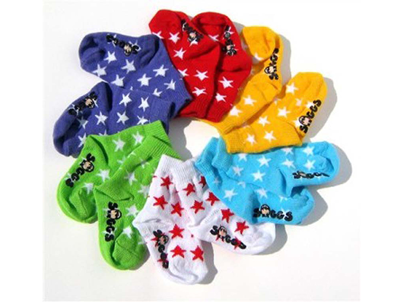 Xplorys Soggs Babysocken in Geschenkbox, Eierschachtel Sterne bunt