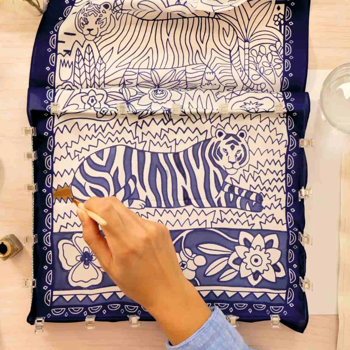 Djeco Atelier 10 Seidenmalerei Tiger Bastelset