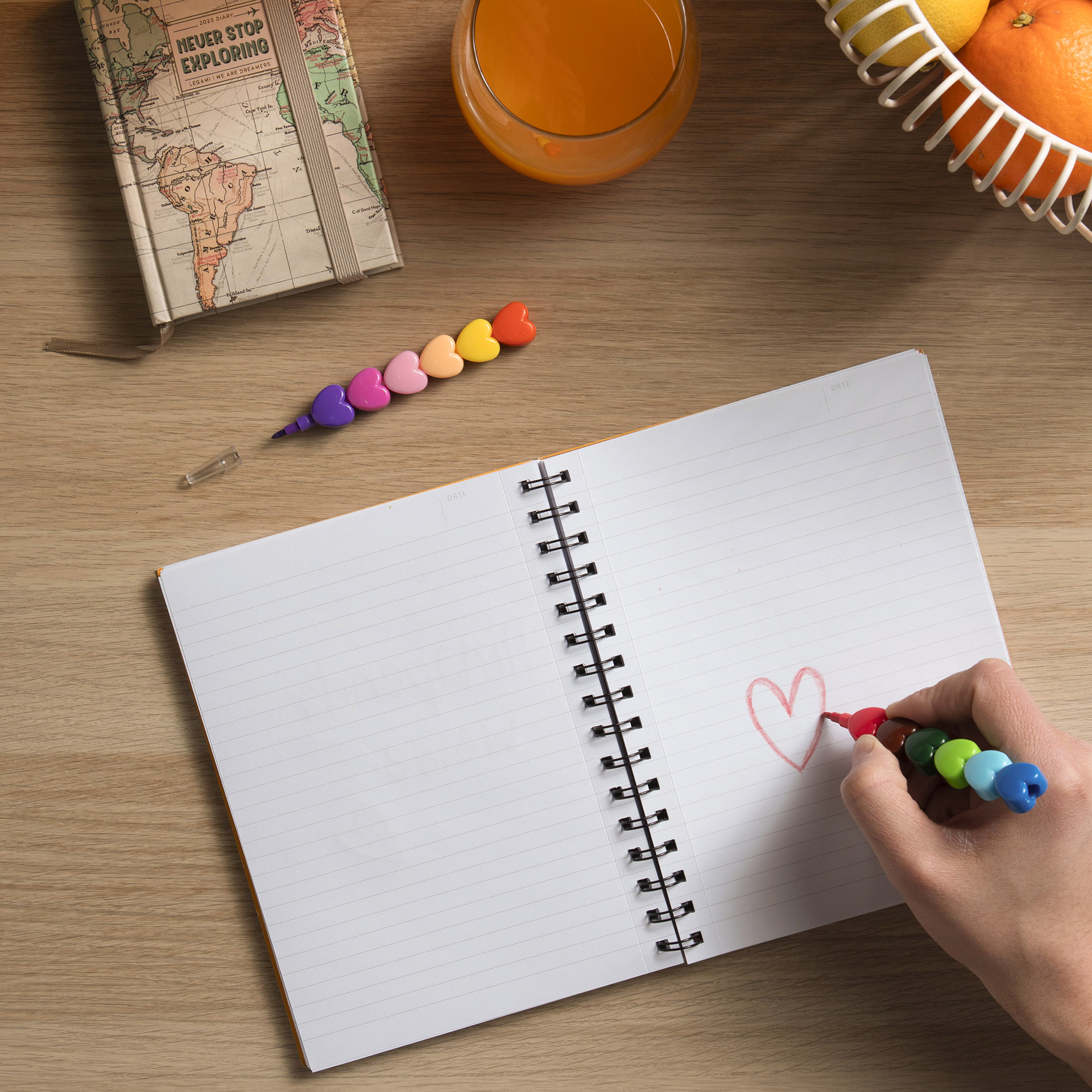 Legami 12 Stapelbare Buntstifte Crayons Dream in Colour Heart Herz