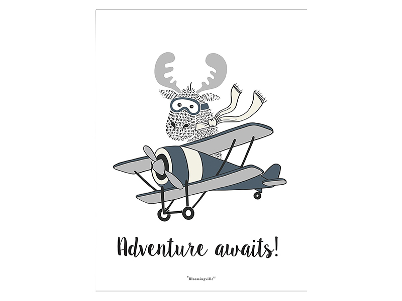 Bloomingville Kinderposter 40 x 30 cm Flieger mit Elch Bloomingville Kinderposter 40 x 30 cm Flieger mit Elch