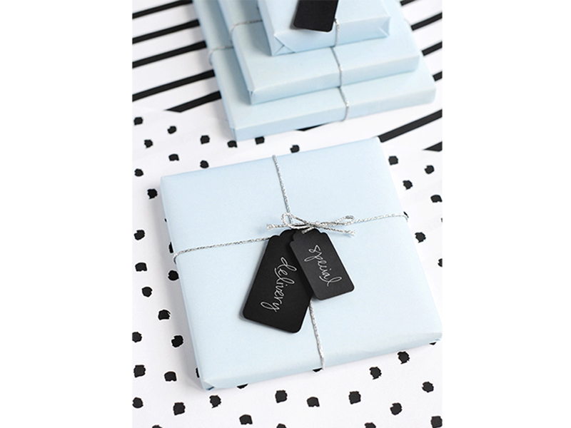 PartyDeco Geschenkeanhänger Anhänger schwarz mit Kordeln in 2 Größen im Set, 6 Stück PartyDeco Geschenkeanhänger Anhänger schwarz mit Kordeln in 2 Größen im Set, 6 Stück