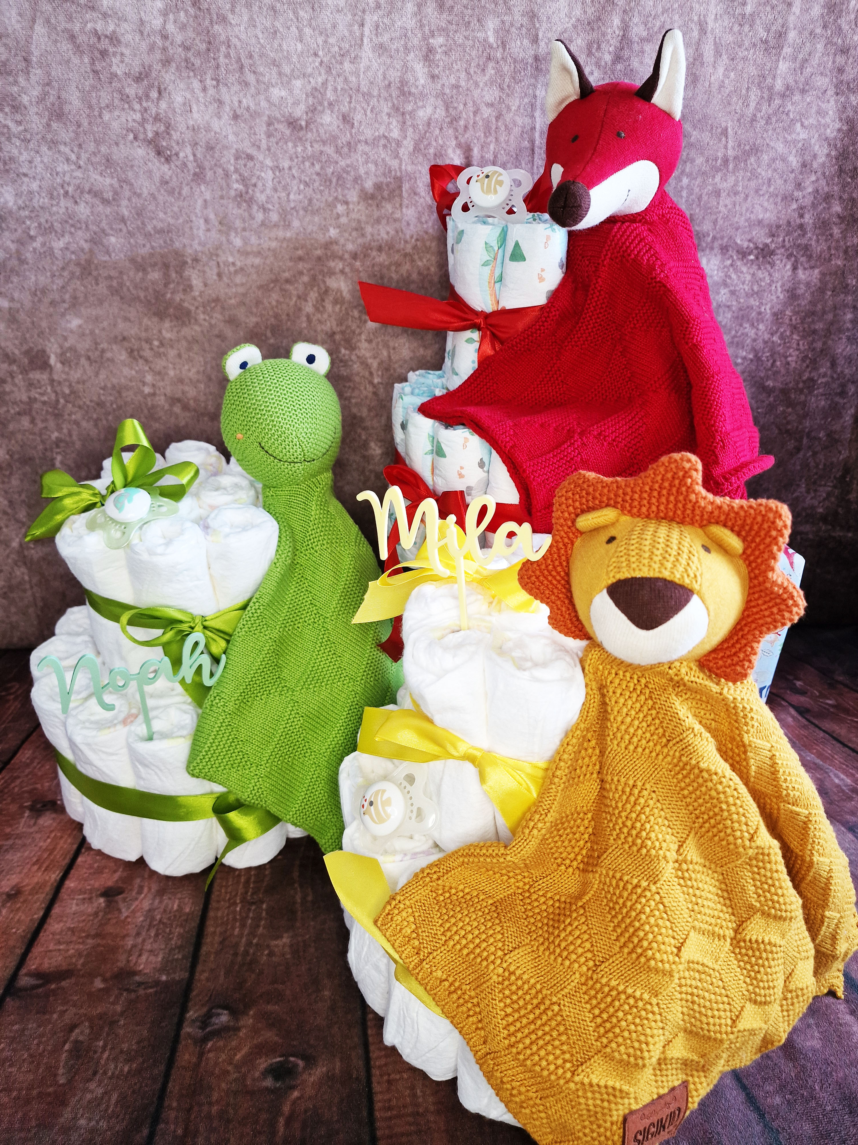Elfenstall Windeltorte Pamperstorte mit Sigikid Strick Schnuffeltuch Frosch grün Elfenstall Windeltorte Pamperstorte mit Sigikid Strick Schnuffeltuch Frosch grün