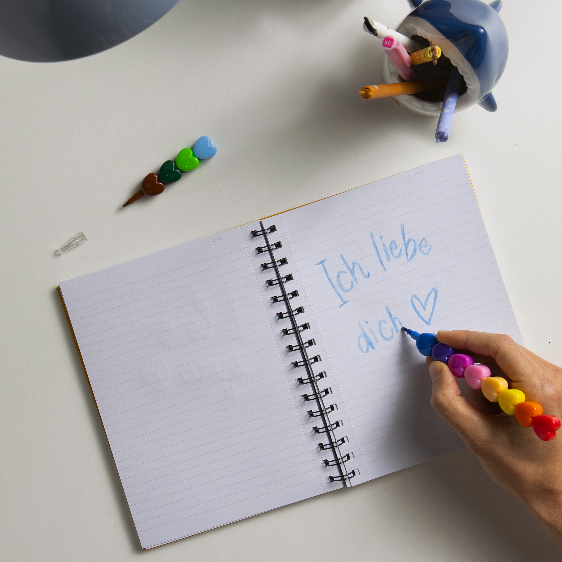 Legami 12 Stapelbare Buntstifte Crayons Dream in Colour Heart Herz