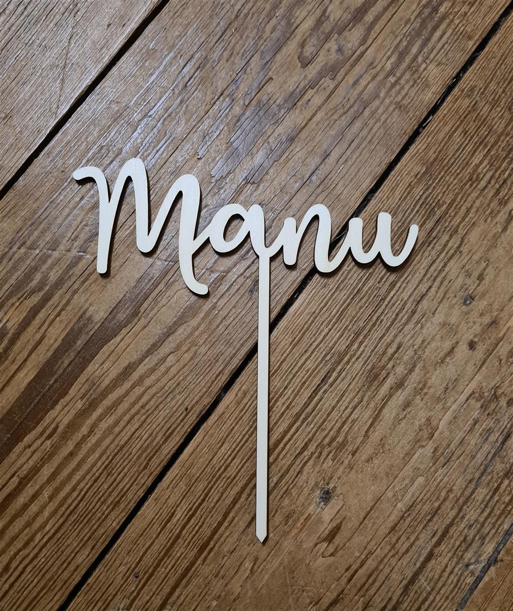 Personalisierter Topper aus Holz mit Wunschname. einzeilig