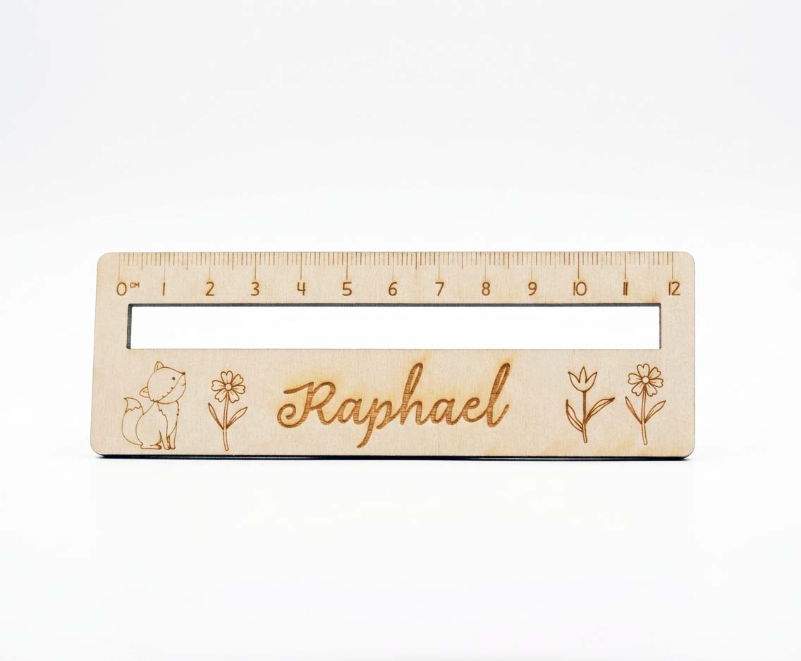 Elfenstall Lesehilfe aus Holz mit Wunsch-Namen personalisiert