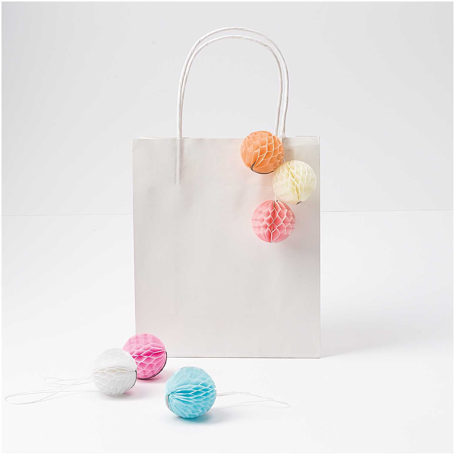 Rico Design Mini Wabenbälle 6 Stück Pastell Rico Design Mini Wabenbälle 6 Stück Pastell