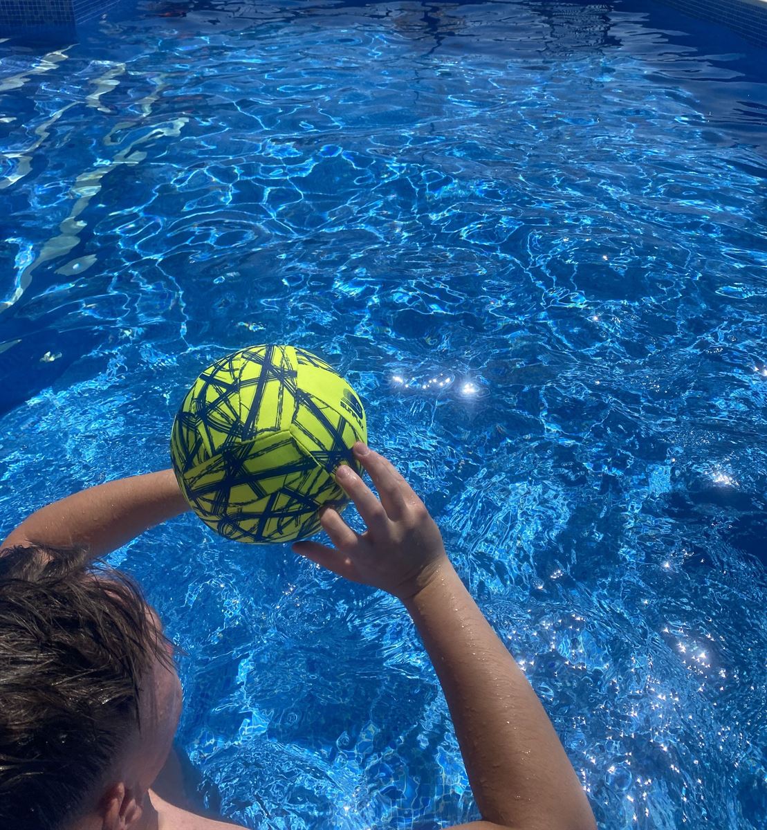 Sunflex Beach- und Funball Funky Crossed Größe 5