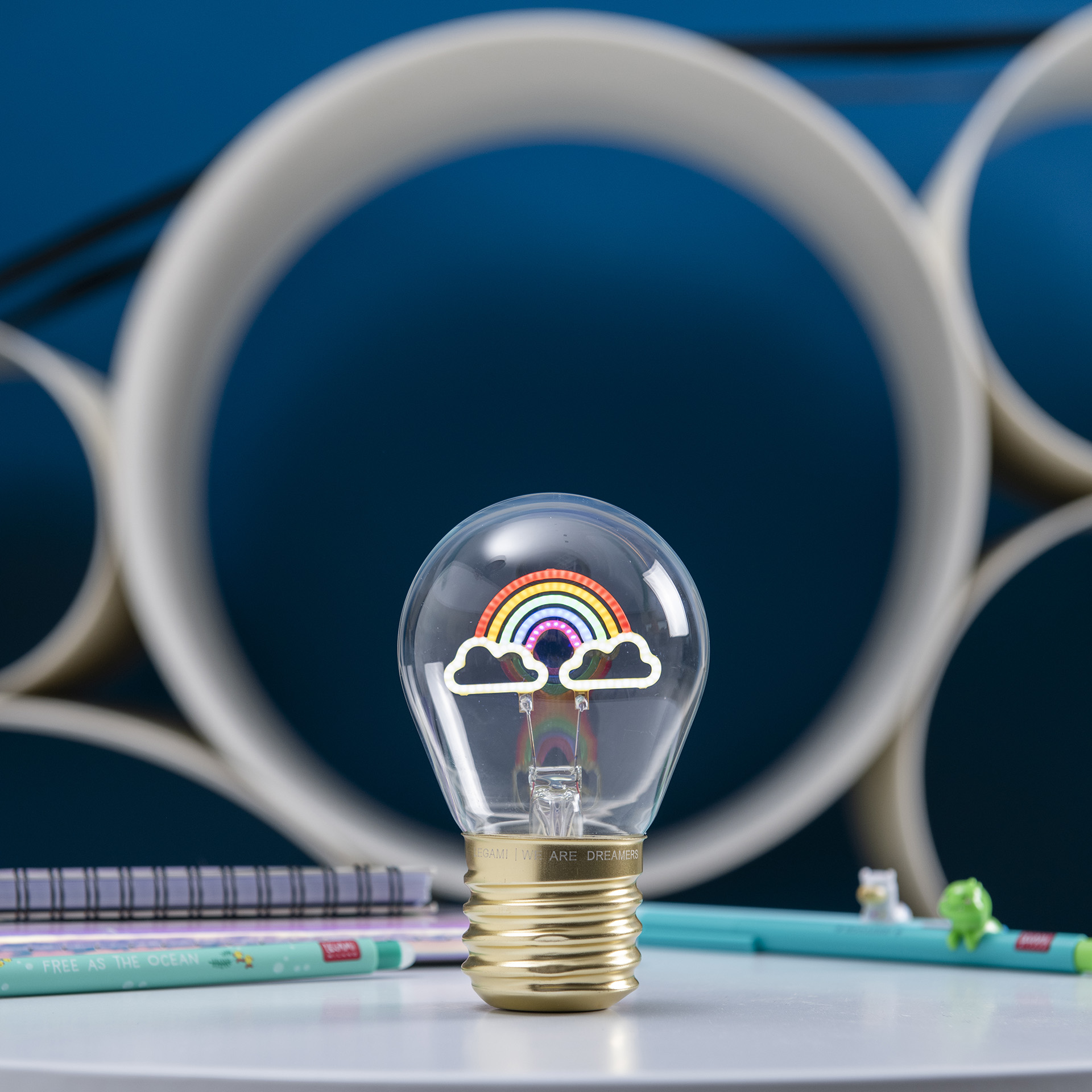 Legami Tischlampe in Glühbirnendesign Bulb Fiction Rainbow Regenbogen Legami Tischlampe in Glühbirnendesign Bulb Fiction Rainbow Regenbogen