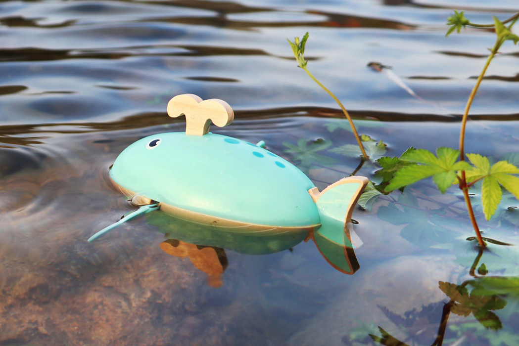 Small Foot Wasserspielzeug Aufzieh-Wal Small Foot Wasserspielzeug Aufzieh-Wal
