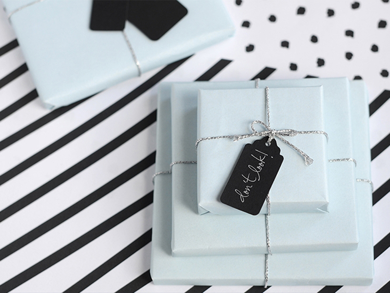 Geschenkeanhänger Anhänger natur mit Kordeln in 2 Größen im Set, 6 Stück Geschenkeanhänger Anhänger natur mit Kordeln in 2 Größen im Set, 6 Stück