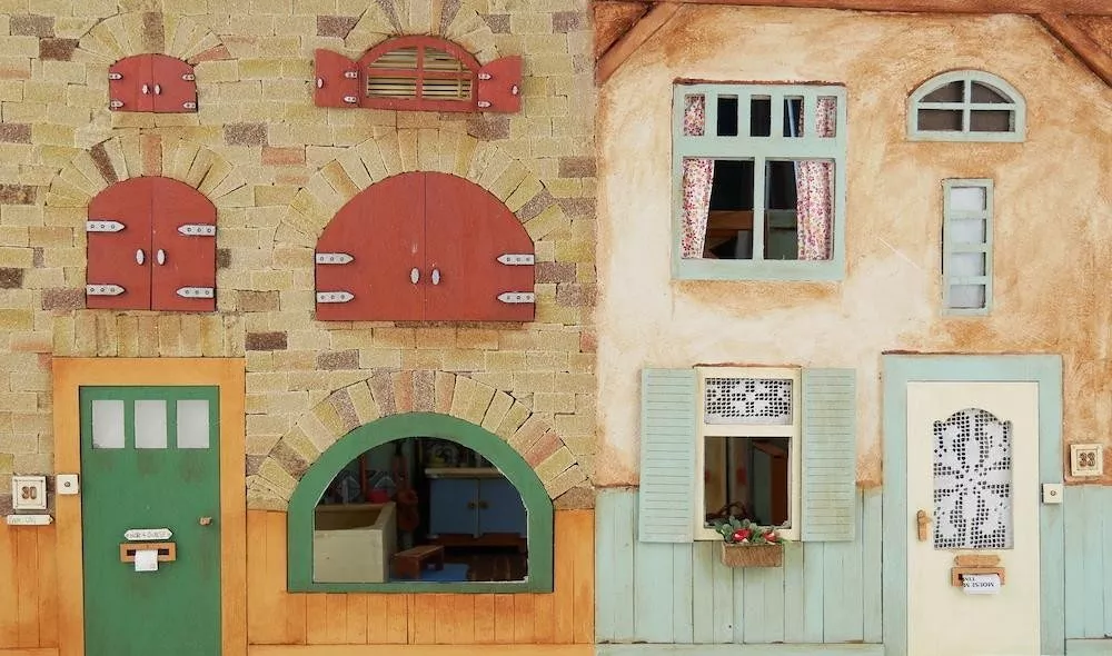 The Mouse Mansion DIY Puppenhaus Möbelset für Kinder Türen und Fenster