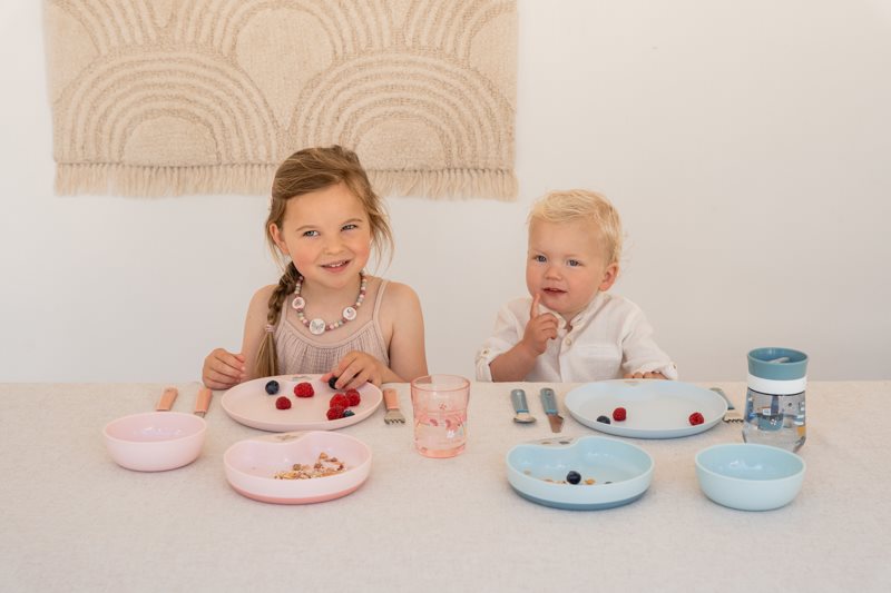 Mepal Mio Little Dutch Kindergeschirr Set 6 teilig Flowers & Butterflies Mepal Mio Little Dutch Kindergeschirr Set 6 teilig Flowers & Butterflies