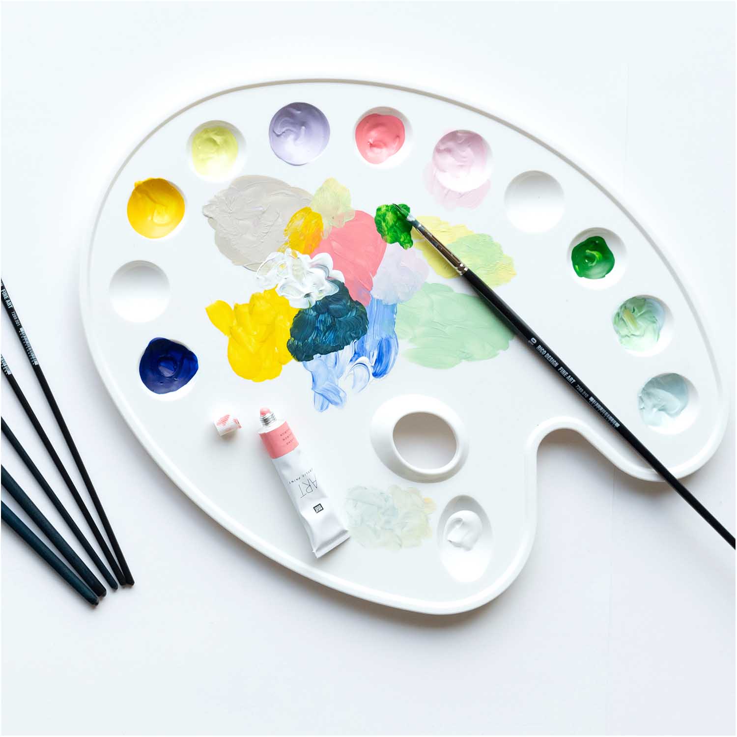 Rico Design Kunststoffpalette mit 12er Einteilung 25 x 35 cm Rico Design Kunststoffpalette mit 12er Einteilung 25 x 35 cm