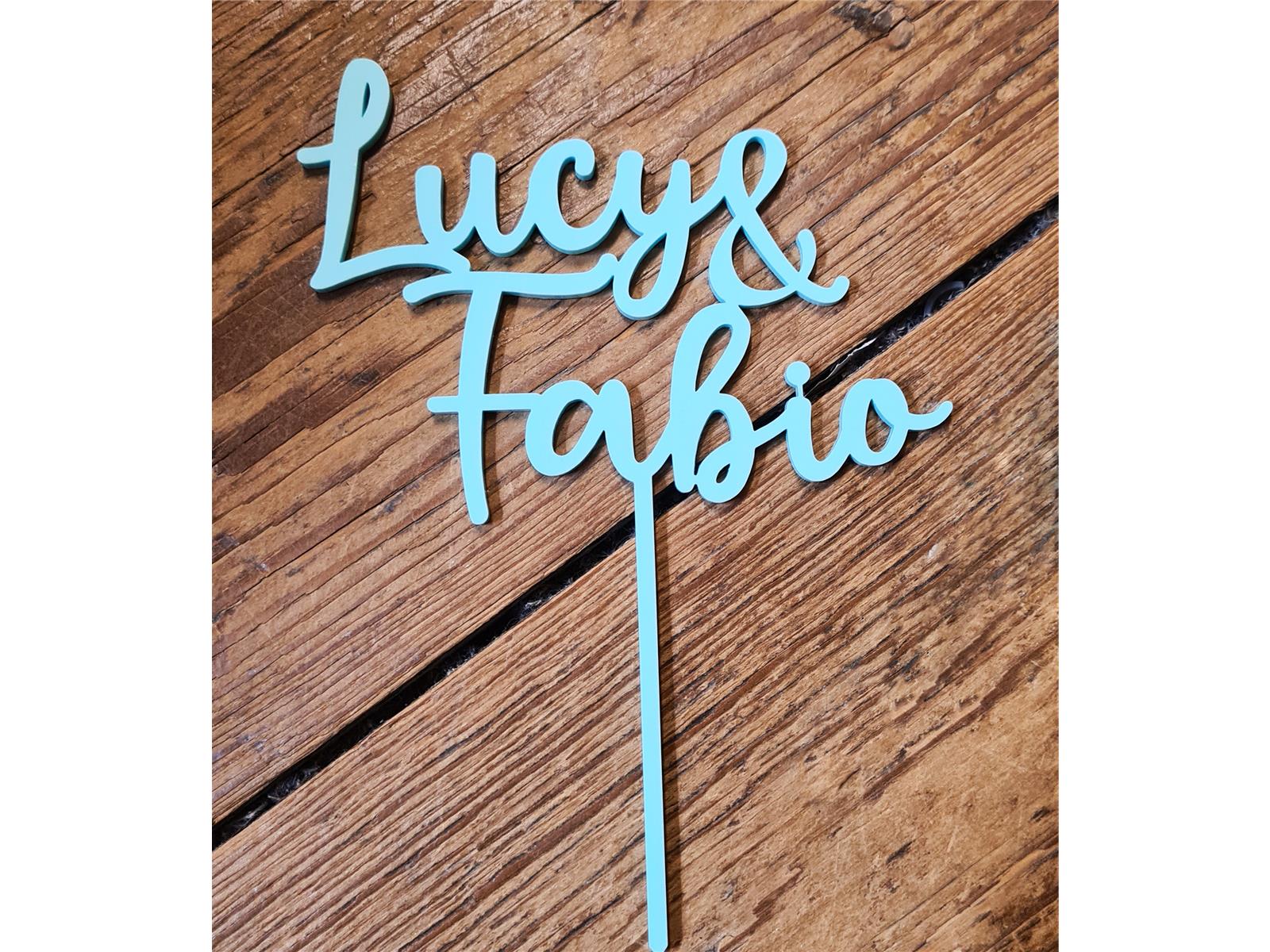 Personalisierter Cake Topper aus Acryl mit Wunschname zweizeilig Personalisierter Cake Topper aus Acryl mit Wunschname zweizeilig