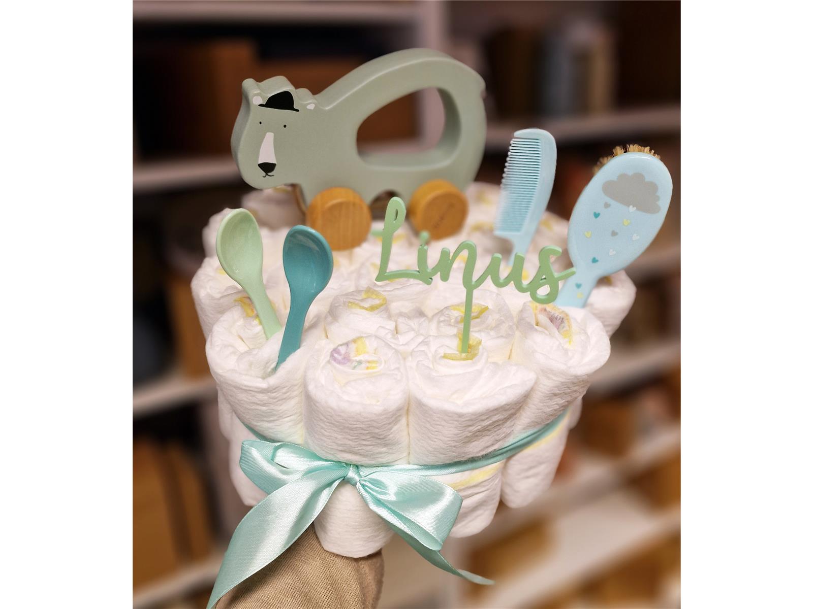 Elfenstall Windeltorte Pamperstorte mit süßem Nachziehtier Eisbär Elfenstall Windeltorte Pamperstorte mit süßem Nachziehtier Eisbär