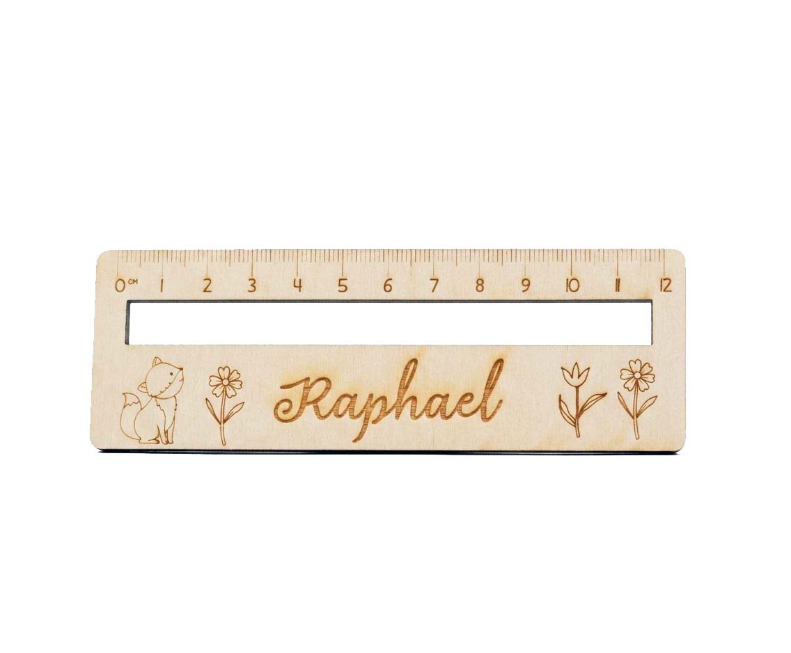 Elfenstall Lesehilfe aus Holz mit Wunsch-Namen personalisiert
